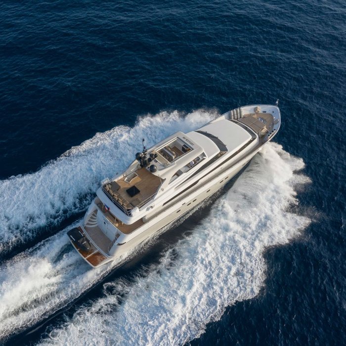 Faster yacht exterior 22