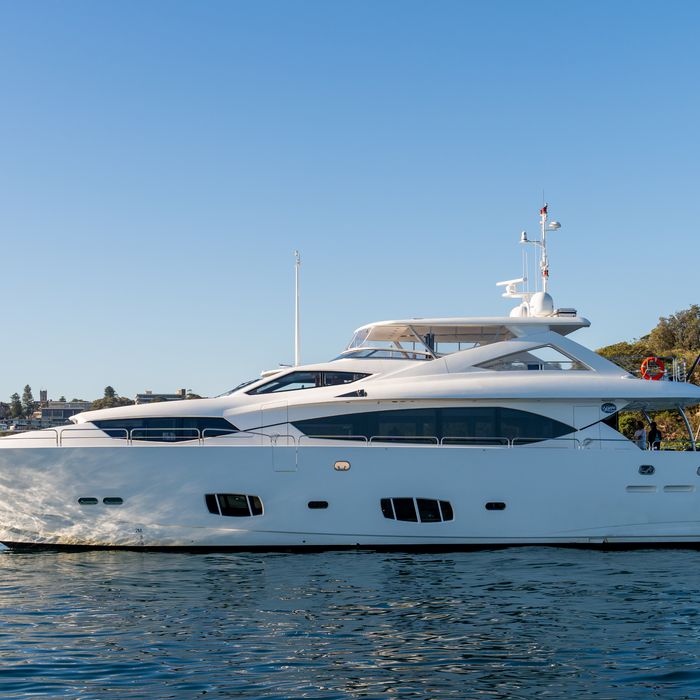 Chaos yacht exterior 2