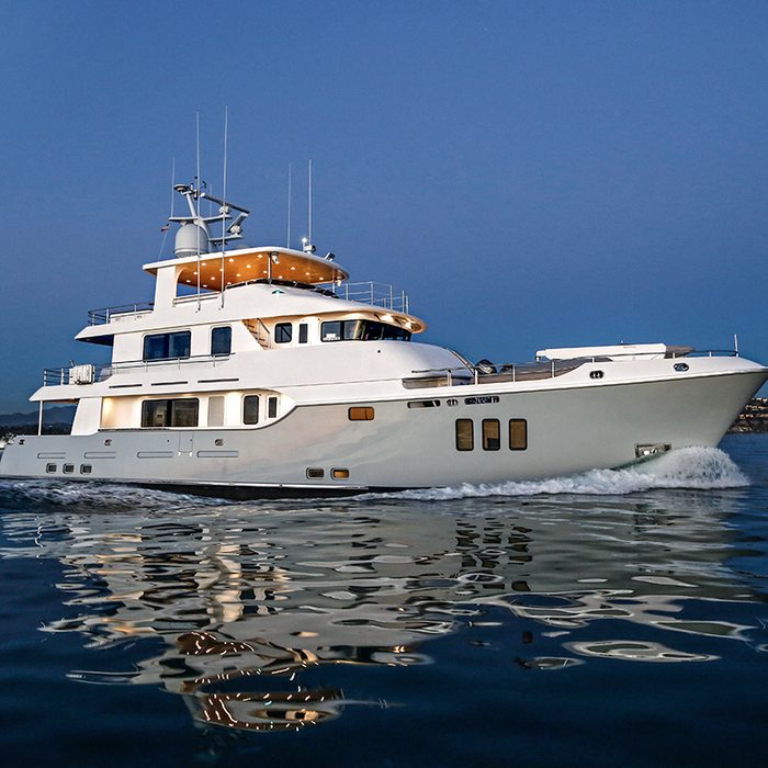 Lacey Kay yacht exterior 39