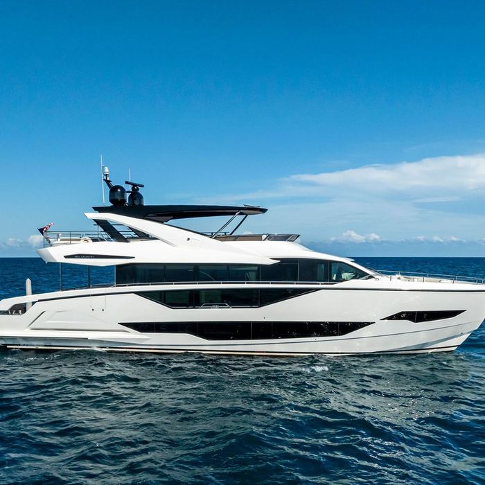 White Star yacht exterior 2