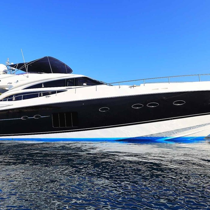 Agave yacht exterior 2