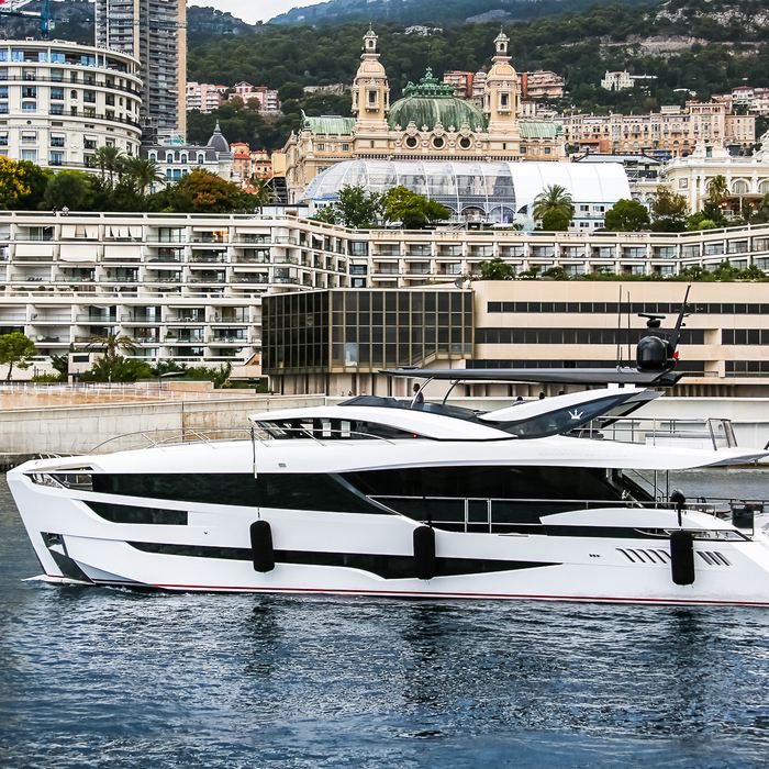 Cadet V yacht exterior 2