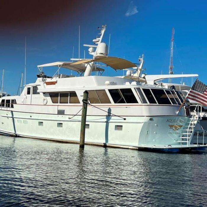 Miss Wendy yacht exterior 5