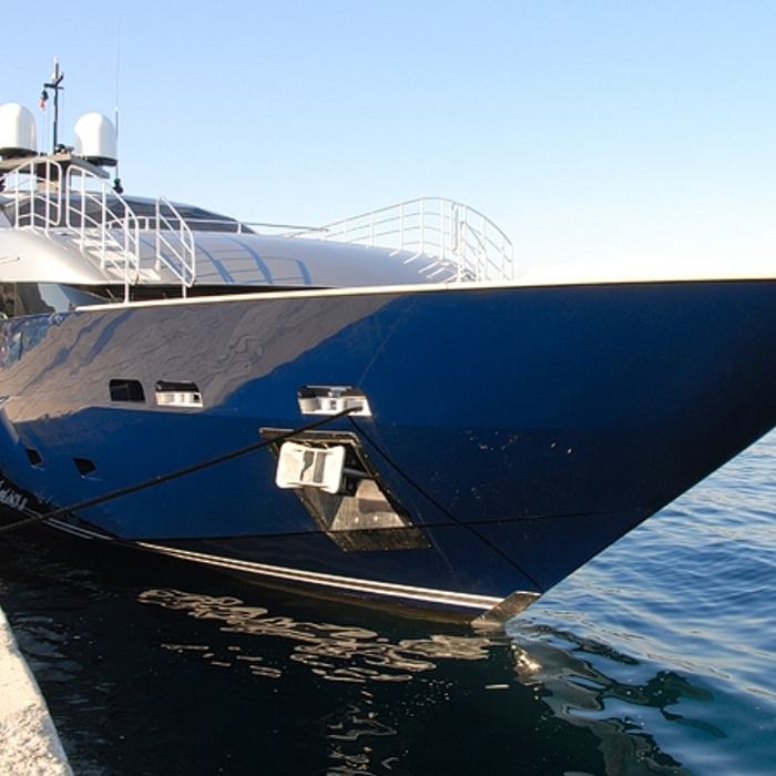 Lucky Me Yacht Academy yacht exterior 2