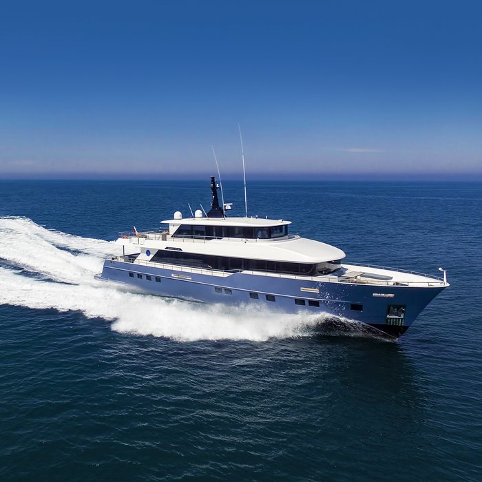 Dubai Moon yacht exterior 2