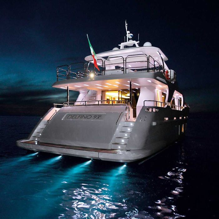 Adel yacht exterior 14