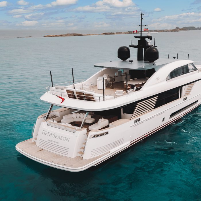 Llenadera yacht exterior 4