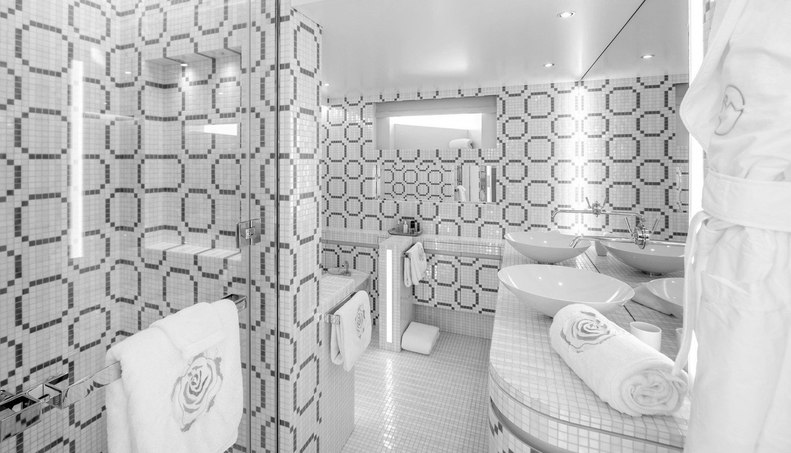 QUEEN ALLA For Sale image25