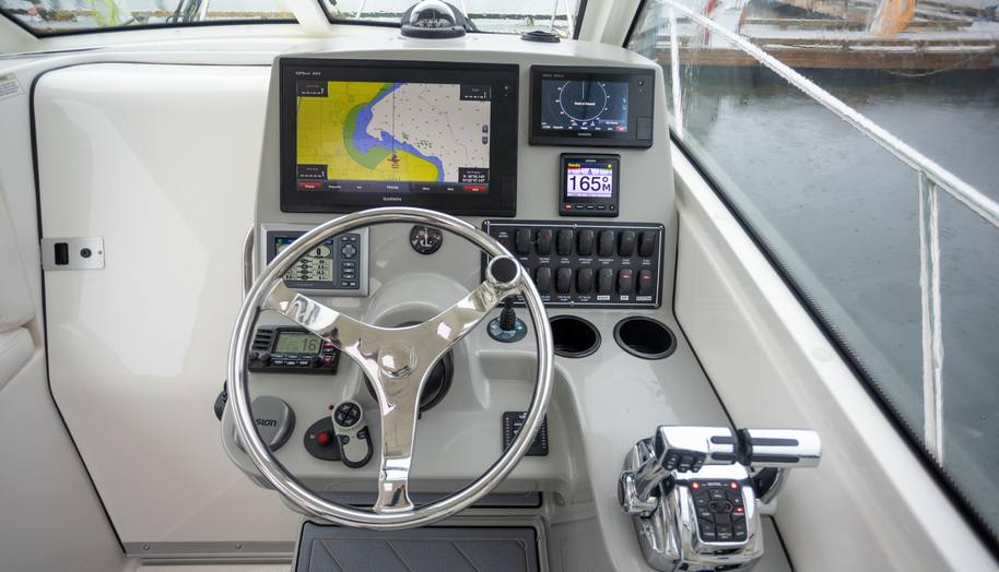 Boston Whaler 285 for sale 16