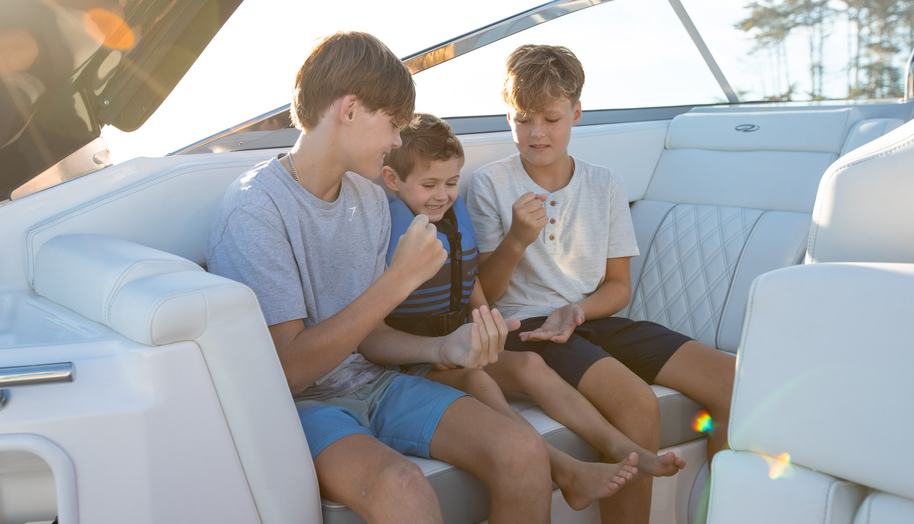 New Regal 28 Express for sale 6