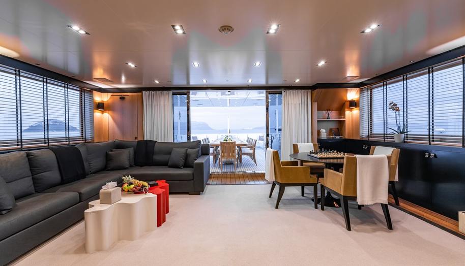 BELONGERS for sale 41