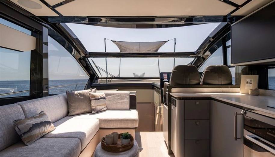 PREDATOR 55 for sale 16