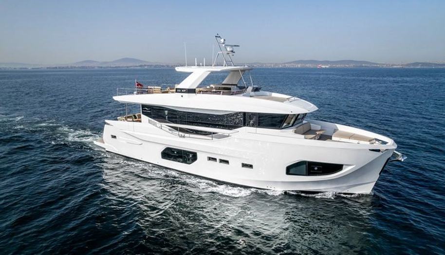 NUMARINE 22XP HULL #7 for sale 1