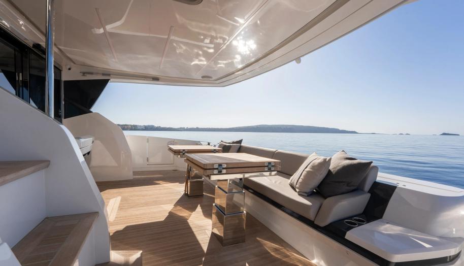 Pearl 72 for sale 16