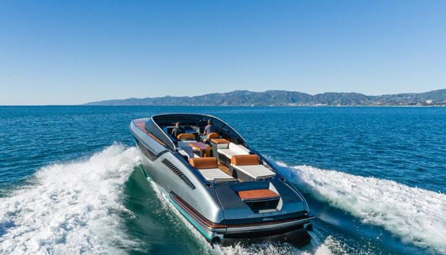 Commodore One for sale 6