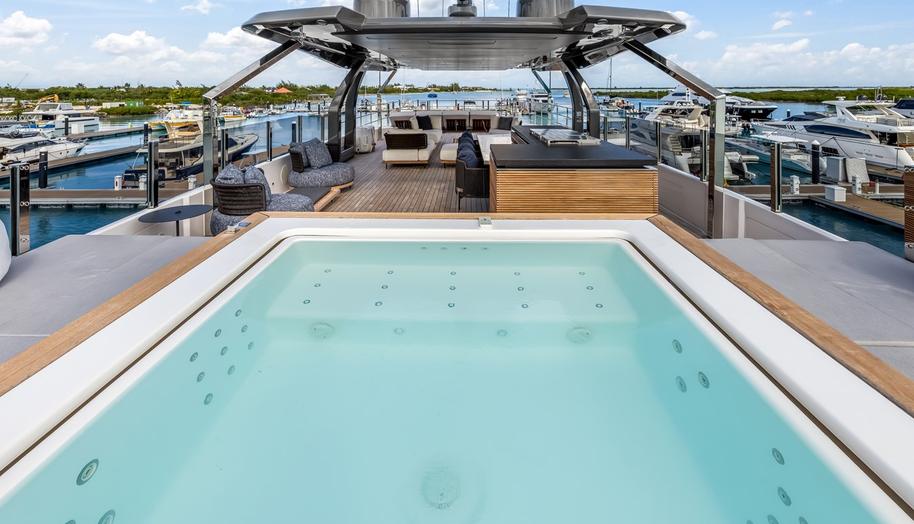 Navetta 42 for sale 46