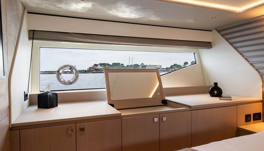 PREDATOR 55 for sale 26