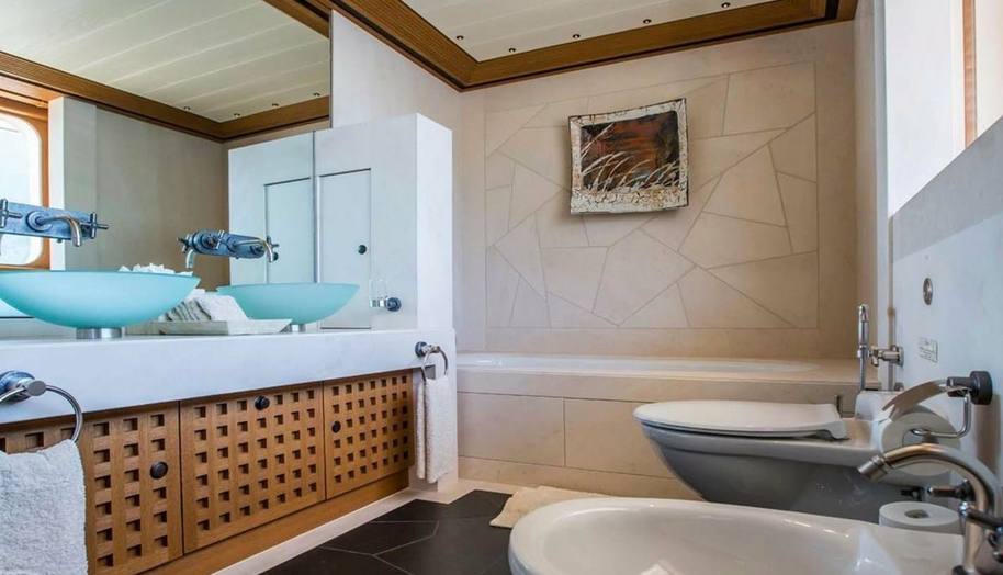 PELORUS for sale 21