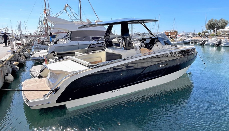 INVICTUS 320 GT for sale 1