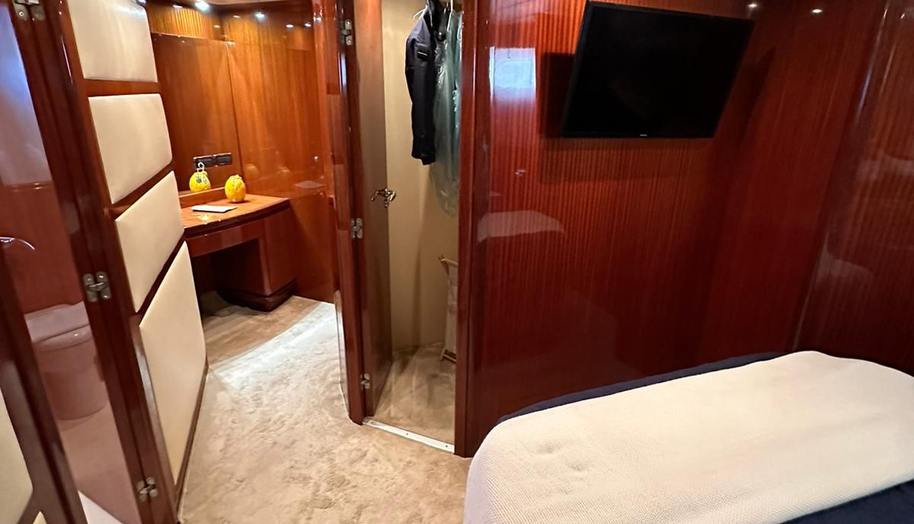 Tecnomar Velvet 90 for sale 31