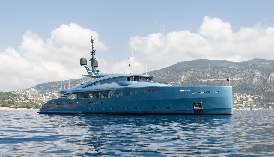 QUEEN ALLA for sale 1