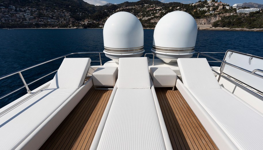 CENTURION for sale 26
