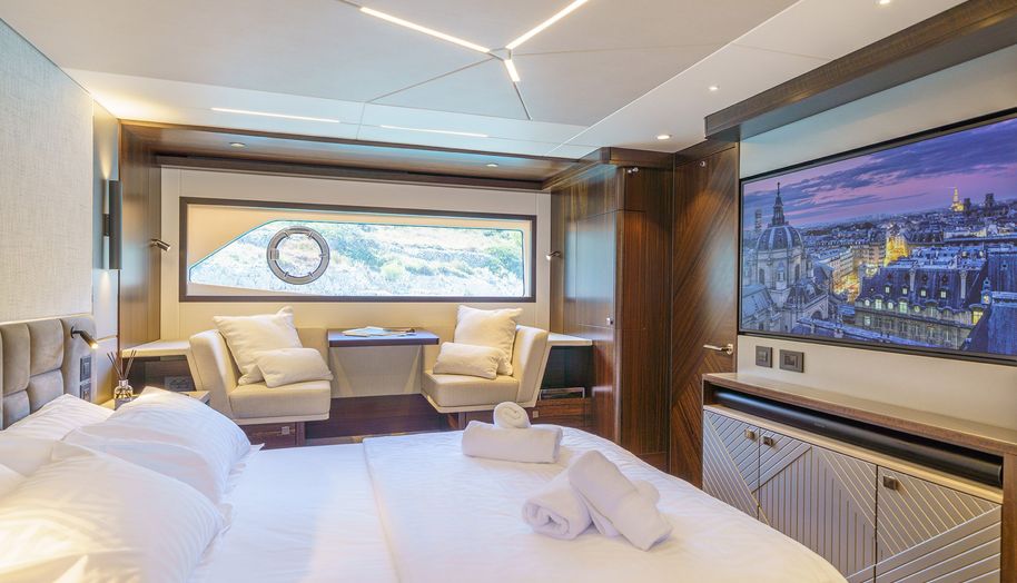 AQUAMARINE for sale 26