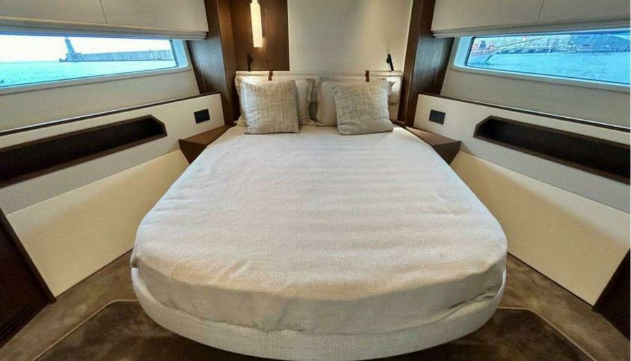Azimut 72 Fly  for sale 26
