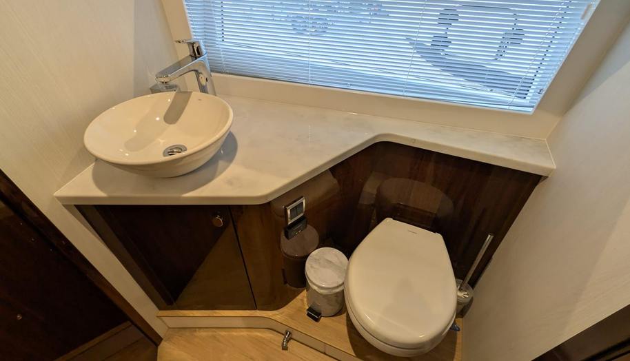 Tender Garage & Hi/Lo Swimplatform for sale 66