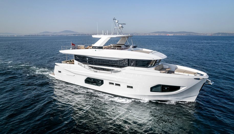 NUMARINE 22XP HULL #7 for sale 1
