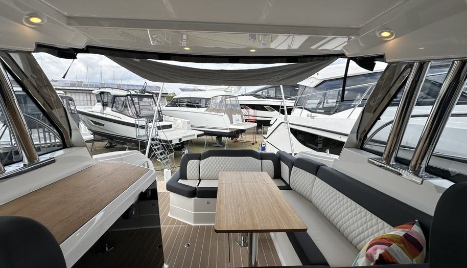 SUMMER DEAL SPECIAL OFFER & EX DEMONSTRATOR SALE!! 323000045-SR35HT for sale 6