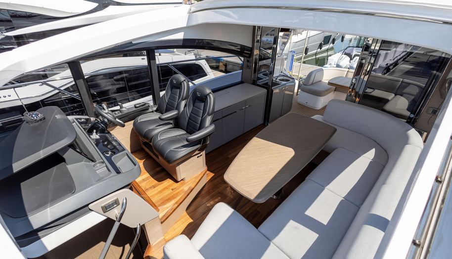 V50960 - 3 CABIN DECK VERSION for sale 66