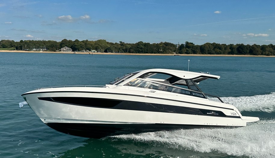 Bavaria Vida 33 Hard Top Layout 2 for sale 6