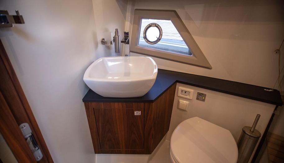 Outcast for sale 26