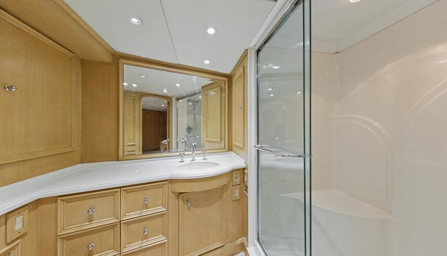 Savoir-faire for sale 41