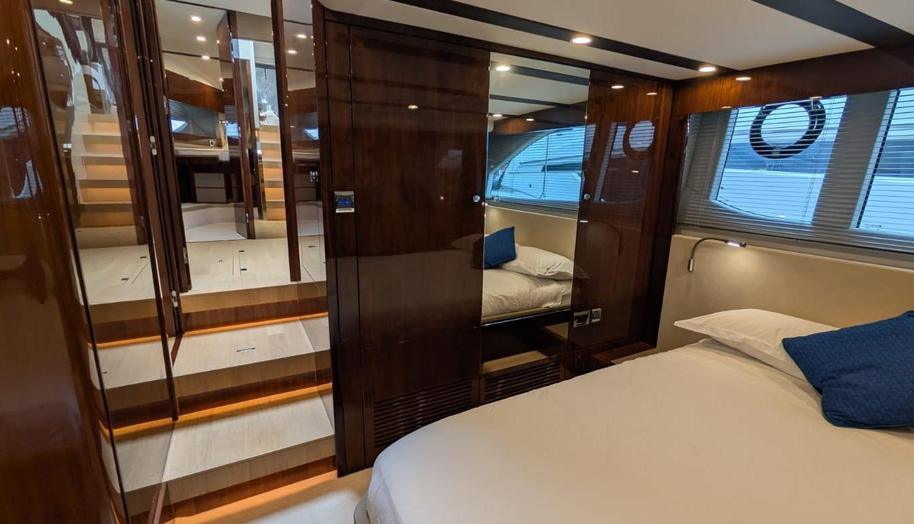 Tender Garage & Hi/Lo Swimplatform for sale 46