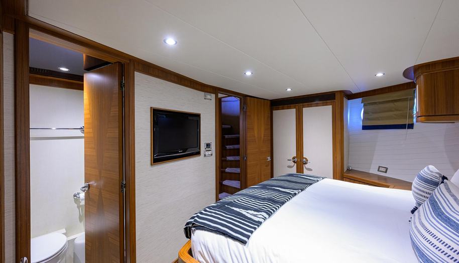 ST. TROPEZ for sale 51