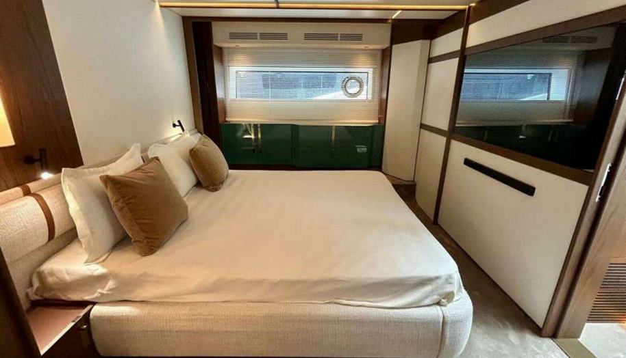 Azimut 72 Fly  for sale 21