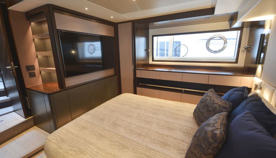 NEFERTARI I for sale 26