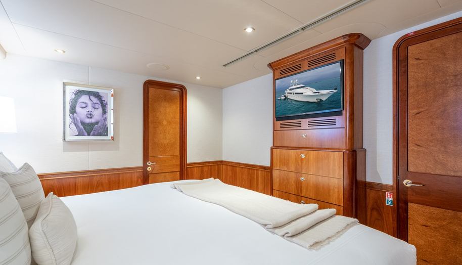 AVALINA for sale 26