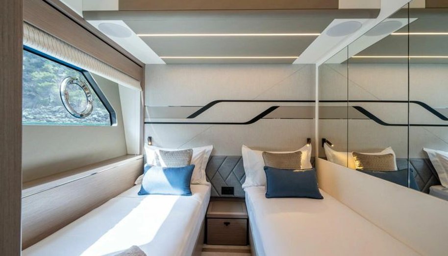 75 SPORT YACHT for sale 646