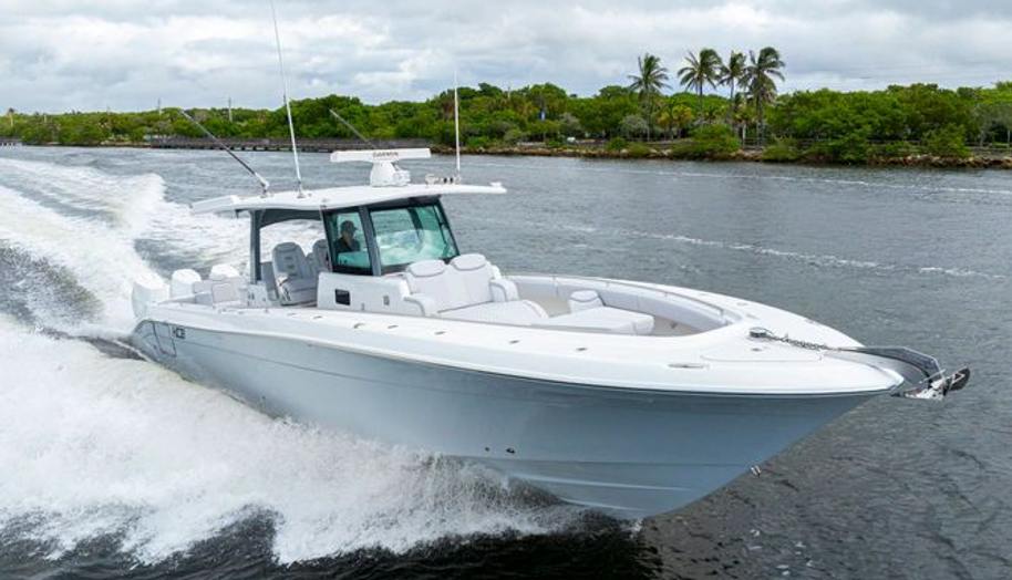 42 Lujo for sale 1