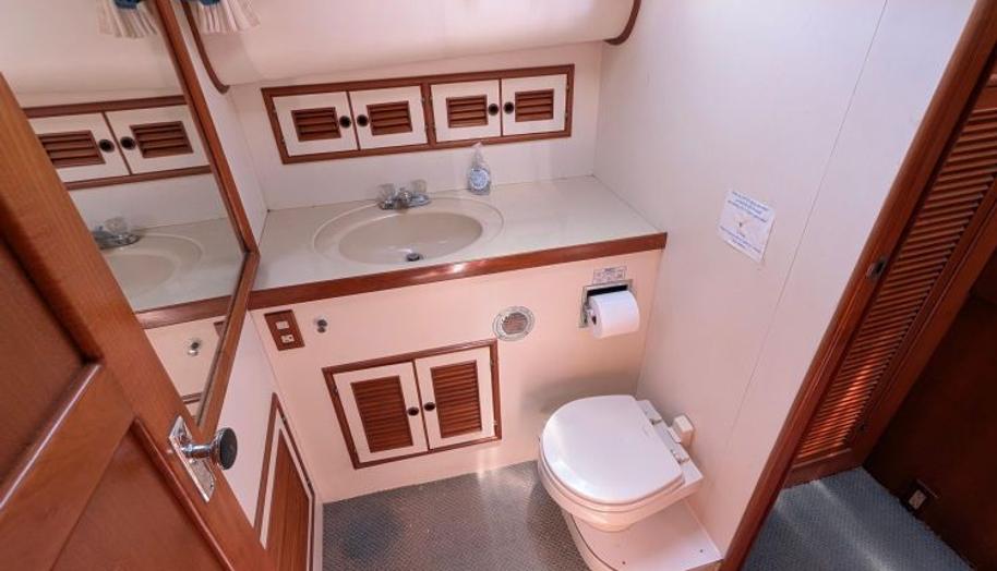 Fisher Folly IV for sale 36