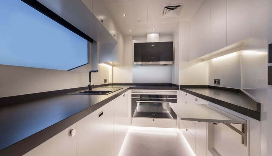 NUMARINE 22XP HULL #7 for sale 11