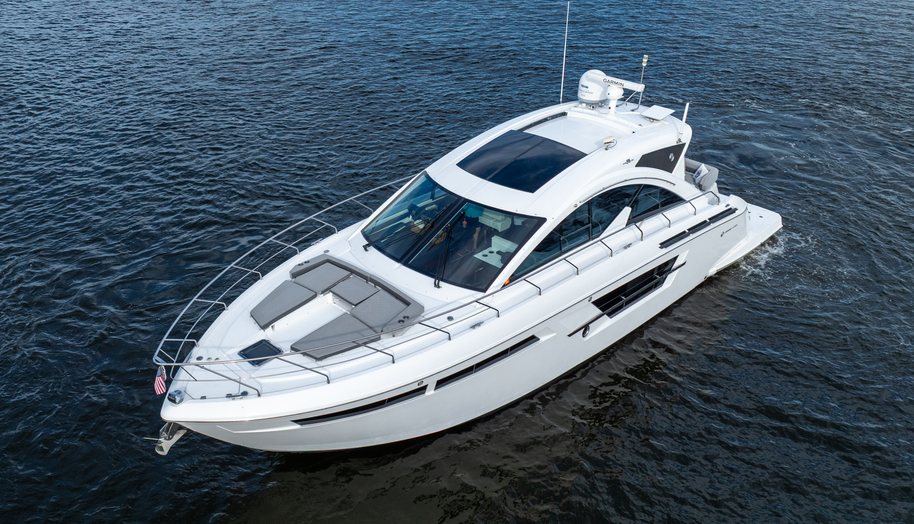 2022 Cruisers Yachts 54 Cantius Tropical Dreamer