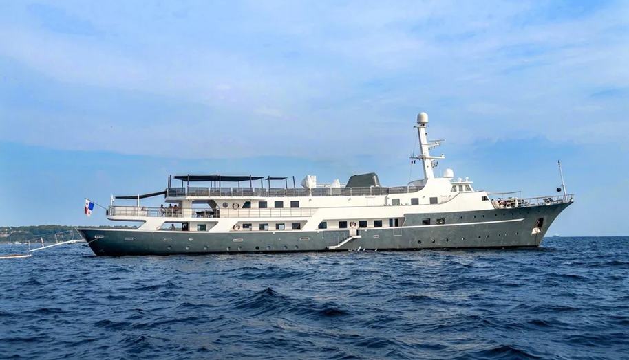 VOYAGER for sale 1