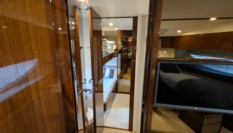 Tender Garage & Hi/Lo Swimplatform for sale 31