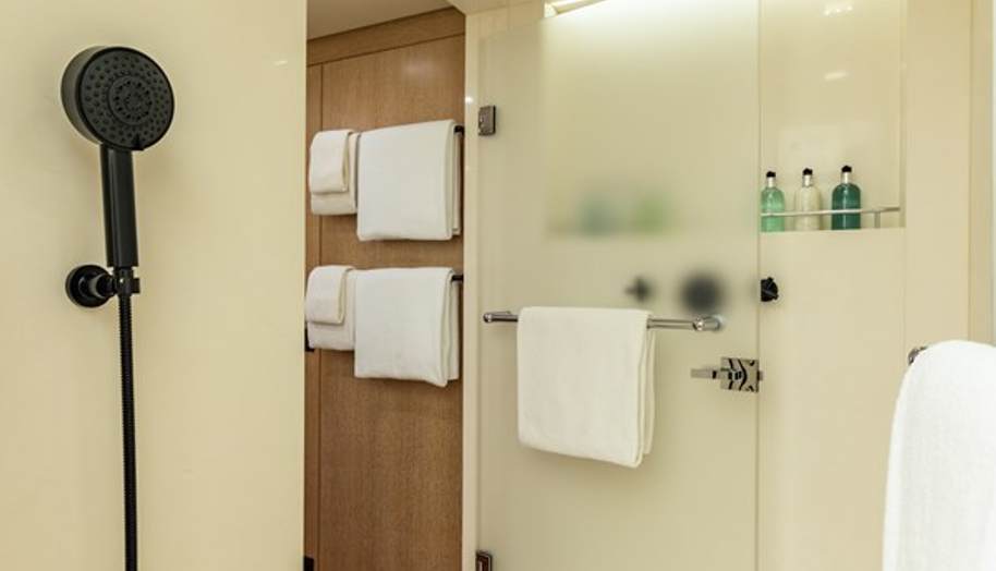 BELONGERS for sale 21