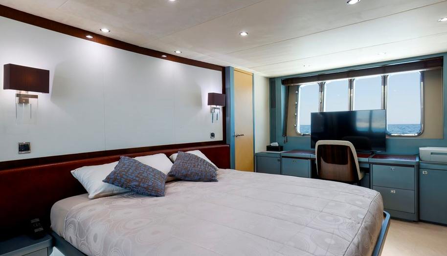PRINCESS 85 for sale 26
