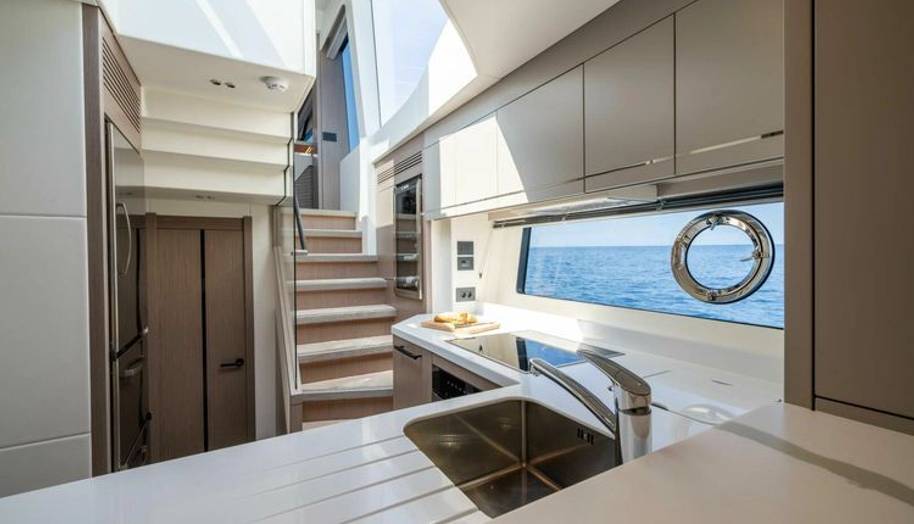 75 SPORT YACHT for sale 466